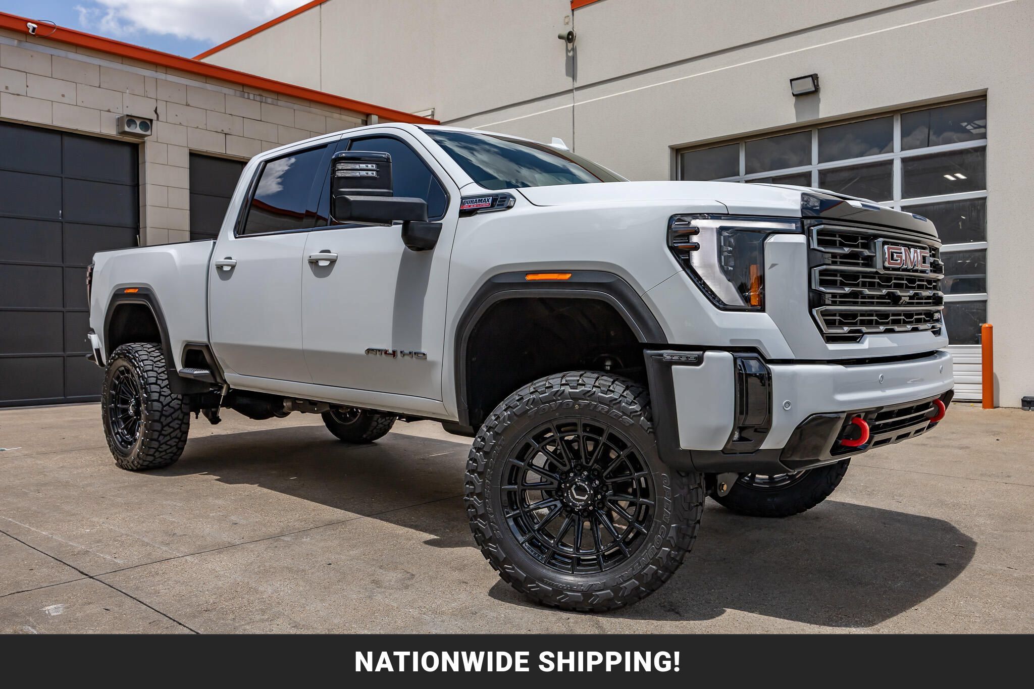 Used 2026 GMC Sierra 2500 AT4 AWD/4WD image 1