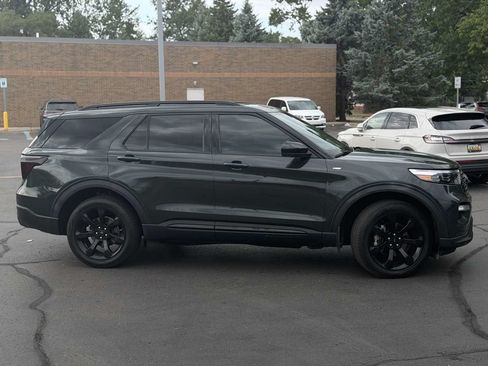 Used 2024 Ford Explorer ST-Line w/ Class IV Trailer Tow Package AWD/4WD image 4