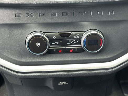 New 2025 Ford Expedition Max Platinum w/ Stealth Performance Package image 24