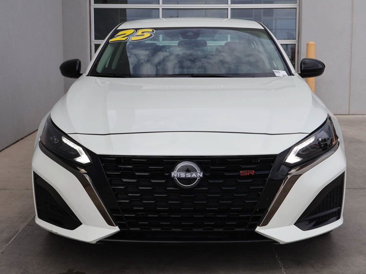 Used 2025 Nissan Altima 2.5 SR FWD image 5