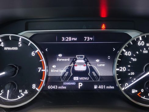 Used 2025 Nissan Rogue SV w/ SV Premium Package FWD image 35