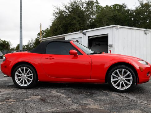 Used 2008 MAZDA MX-5 Miata Touring image 13