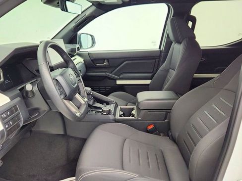 Used 2024 Toyota Tacoma TRD Sport AWD/4WD image 20
