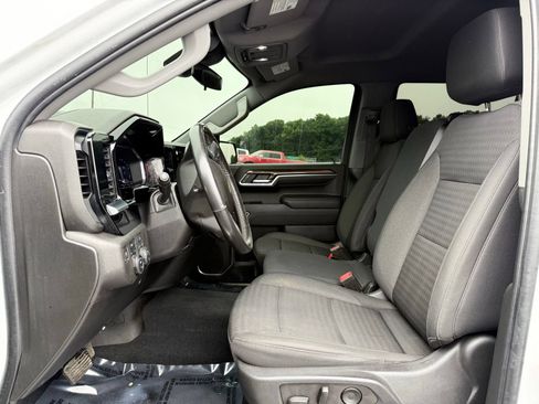 Used 2022 Chevrolet Silverado 1500 LT AWD/4WD image 18