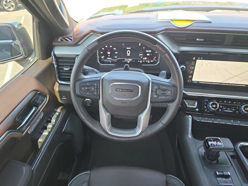 Used 2024 GMC Sierra 1500 Denali AWD/4WD image 15