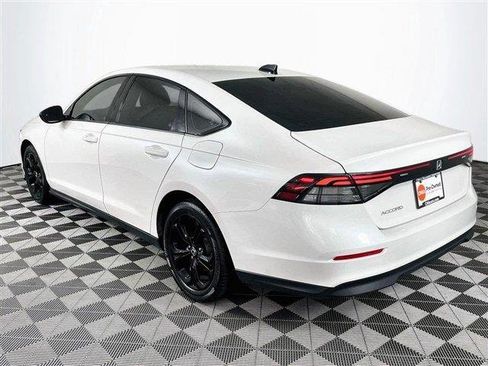 Used 2025 Honda Accord SE image 6