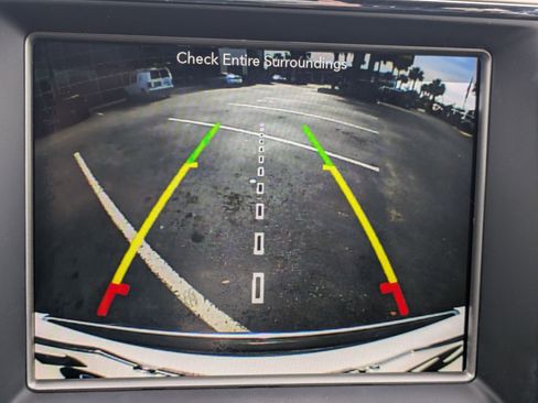 Used 2018 Jeep Grand Cherokee Limited image 26