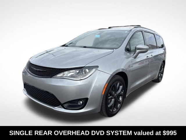 Used 2018 Chrysler Pacifica Touring-L w/ Premium Audio Group FWD image 3