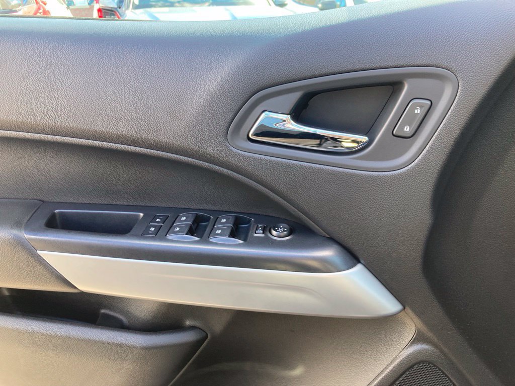 Used 2018 Chevrolet Colorado ZR2 AWD/4WD image 19
