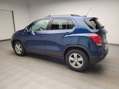 Used 2020 Chevrolet Trax LT FWD image 3