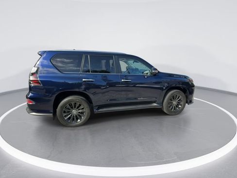 Used 2023 Lexus GX 460 Premium w/ Accessory Package AWD/4WD image 9