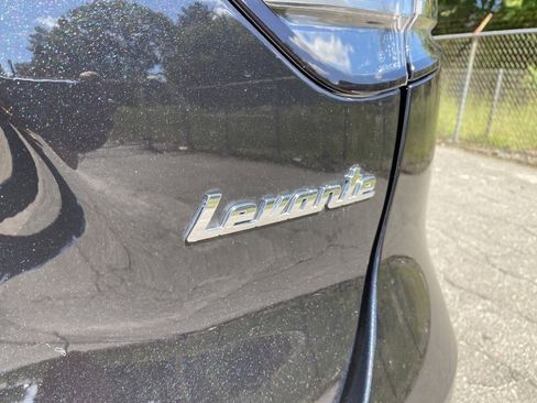 Used 2023 Maserati Levante GT image 17