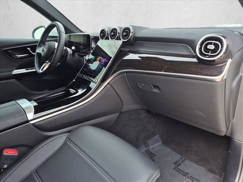 Used 2025 Mercedes-Benz GLC 300 image 20