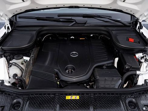 Used 2025 Mercedes-Benz GLS 450 GLS 450 image 38