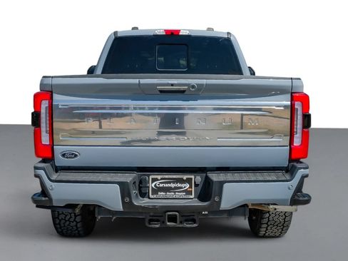 Used 2024 Ford F250 Platinum AWD/4WD image 9