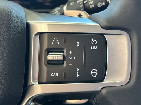 New 2026 Land Rover Discovery Dynamic SE AWD/4WD image 25
