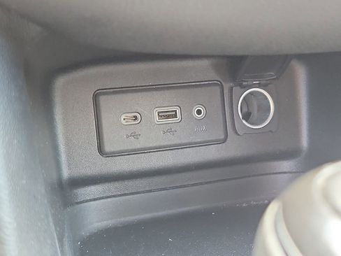 Used 2020 Chevrolet Equinox LT w/ Driver Convenience Package FWD image 31