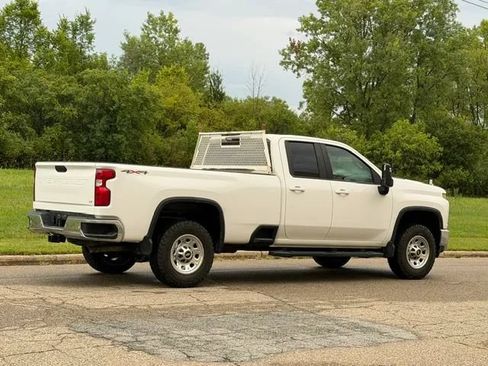 Used 2021 Chevrolet Silverado 2500 LT AWD/4WD image 10