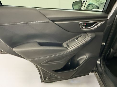 Used 2019 Subaru Forester Touring image 28