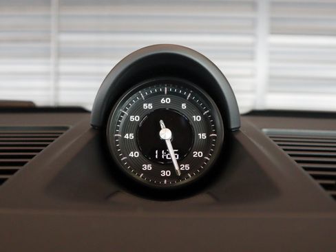 Used 2026 Porsche 911 Carrera image 26