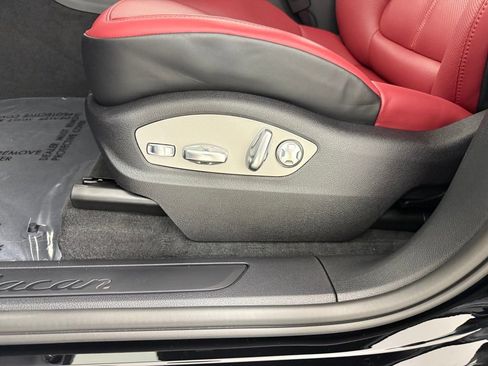 New 2026 Porsche Macan AWD/4WD image 26