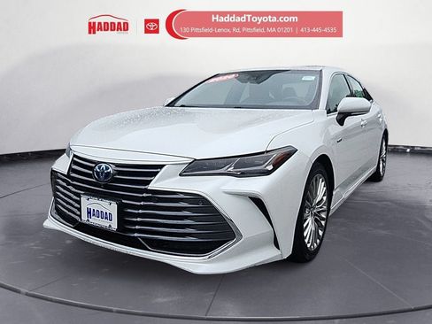 Used 2020 Toyota Avalon Limited w/ Advanced Safety Package FWD image 1