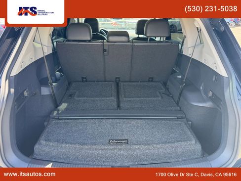 Used 2018 Volkswagen Tiguan SEL FWD image 23