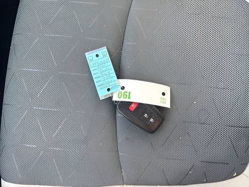 Used 2023 Toyota RAV4 XLE FWD image 14