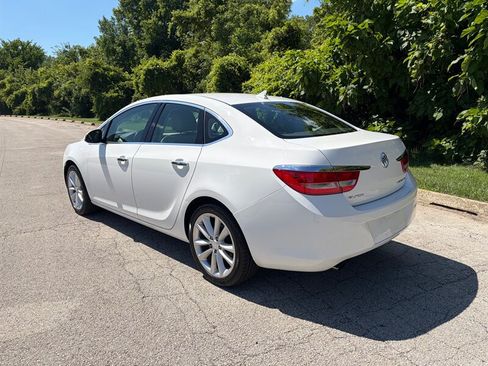 Used 2012 Buick Verano FWD image 3