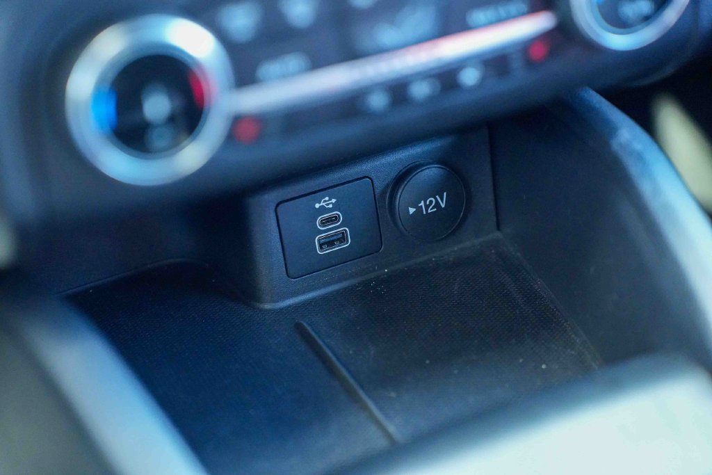 Used 2025 Ford Escape ST-Line Select AWD/4WD image 35