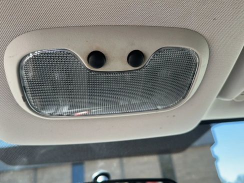 Used 2008 Dodge Nitro SXT image 35