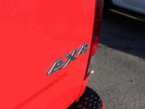 Used 2013 RAM 1500 Express image 10