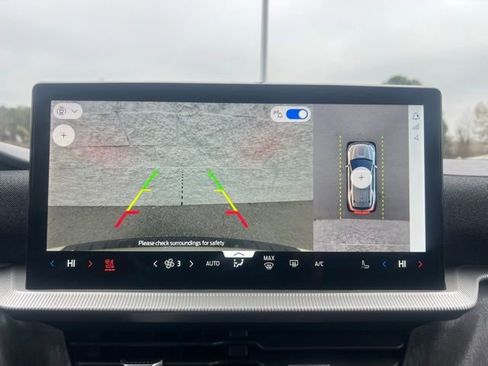 New 2026 Ford Explorer Platinum image 9