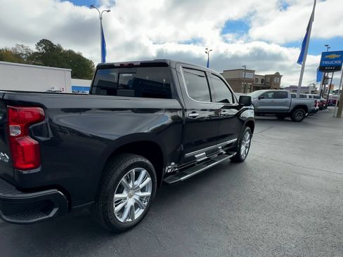 Certified 2023 Chevrolet Silverado 1500 High Country w/ High Country Premium Package AWD/4WD image 8