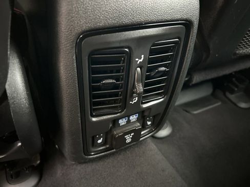 Used 2023 Dodge Durango R/T image 42