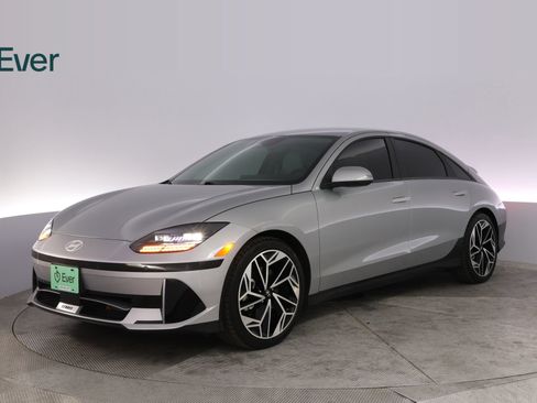 Used 2024 Hyundai Ioniq 6 SEL RWD image 2