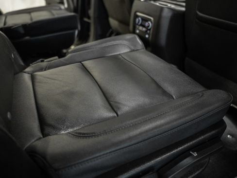 Used 2023 Chevrolet Tahoe LT w/ Luxury Package AWD/4WD image 34