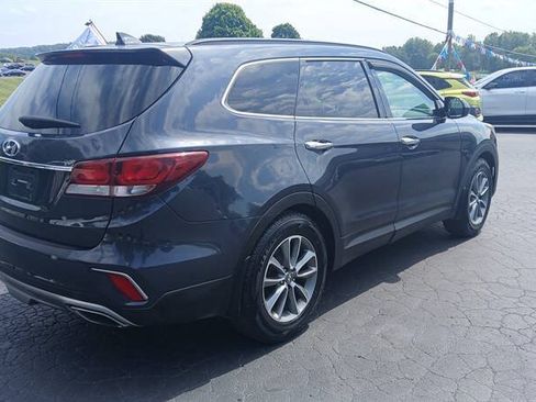 Used 2019 Hyundai Santa Fe XL SE FWD image 2