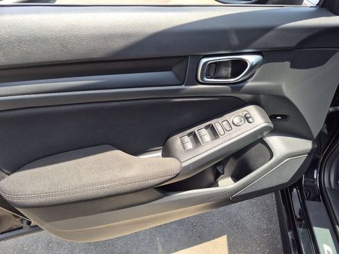 Used 2022 Honda Civic Sport image 14