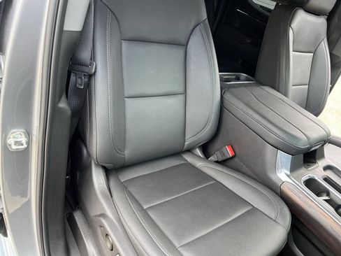 Used 2025 GMC Sierra 1500 SLT w/ SLT Premium Plus Package AWD/4WD image 29