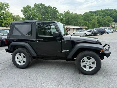 Used 2012 Jeep Wrangler Sport AWD/4WD image 4