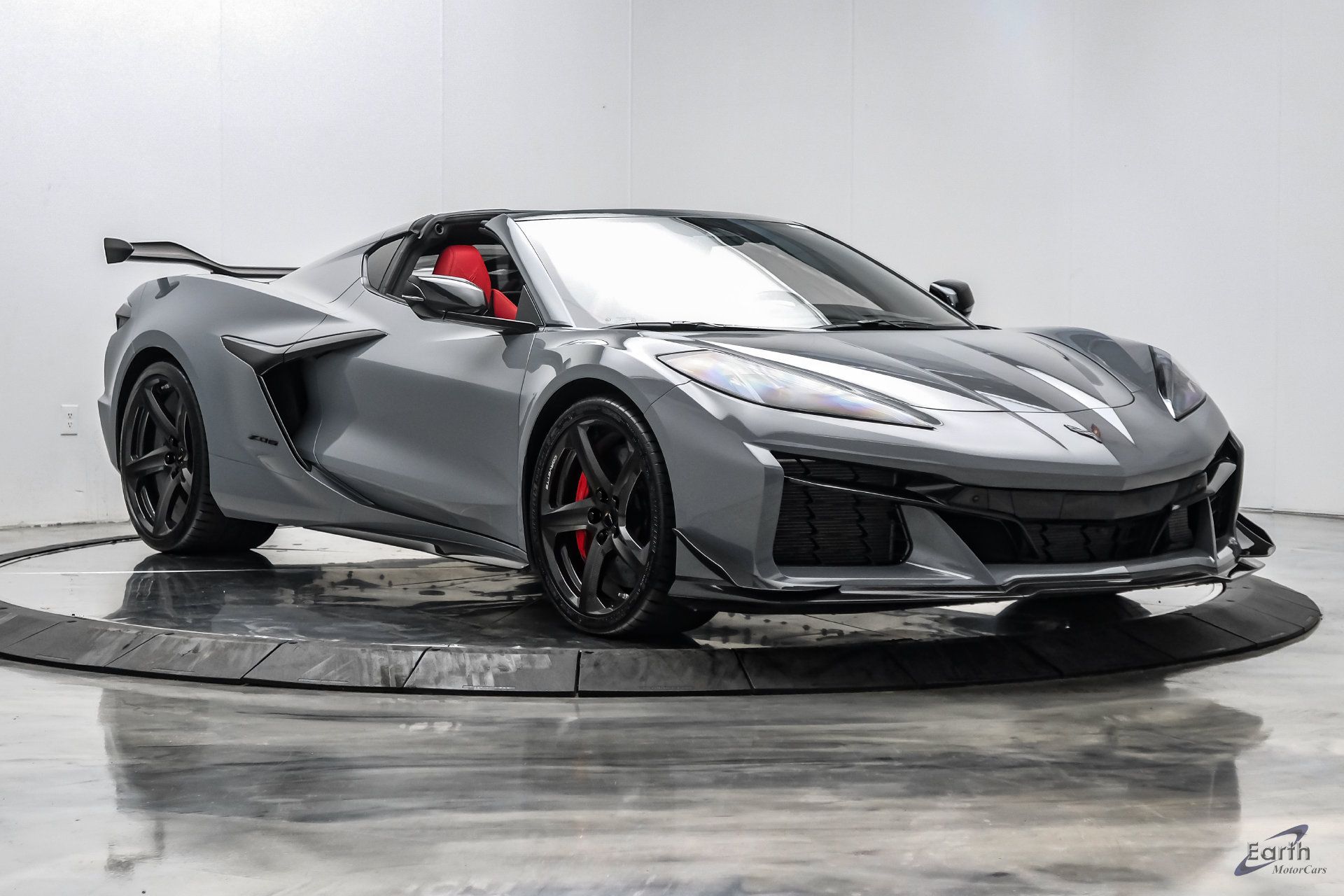 Used 2025 Chevrolet Corvette Z06 w/ Z07 Performance Package RWD image 33