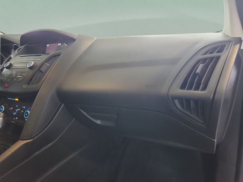 Used 2015 Ford Focus SE w/ Reverse Sensing Package FWD image 19