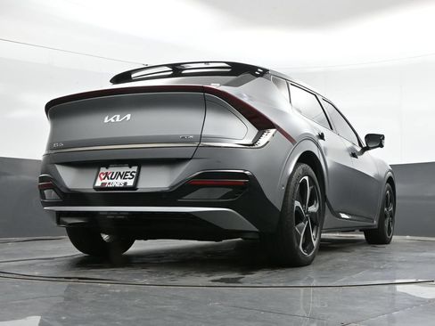 Used 2022 Kia EV6 GT-Line w/ GT-Line Suede Seat Package AWD/4WD image 37