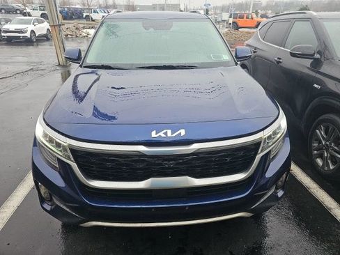 Certified 2023 Kia Seltos SX image 2