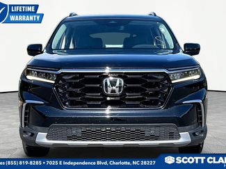 Used 2024 Honda Pilot Touring video 2