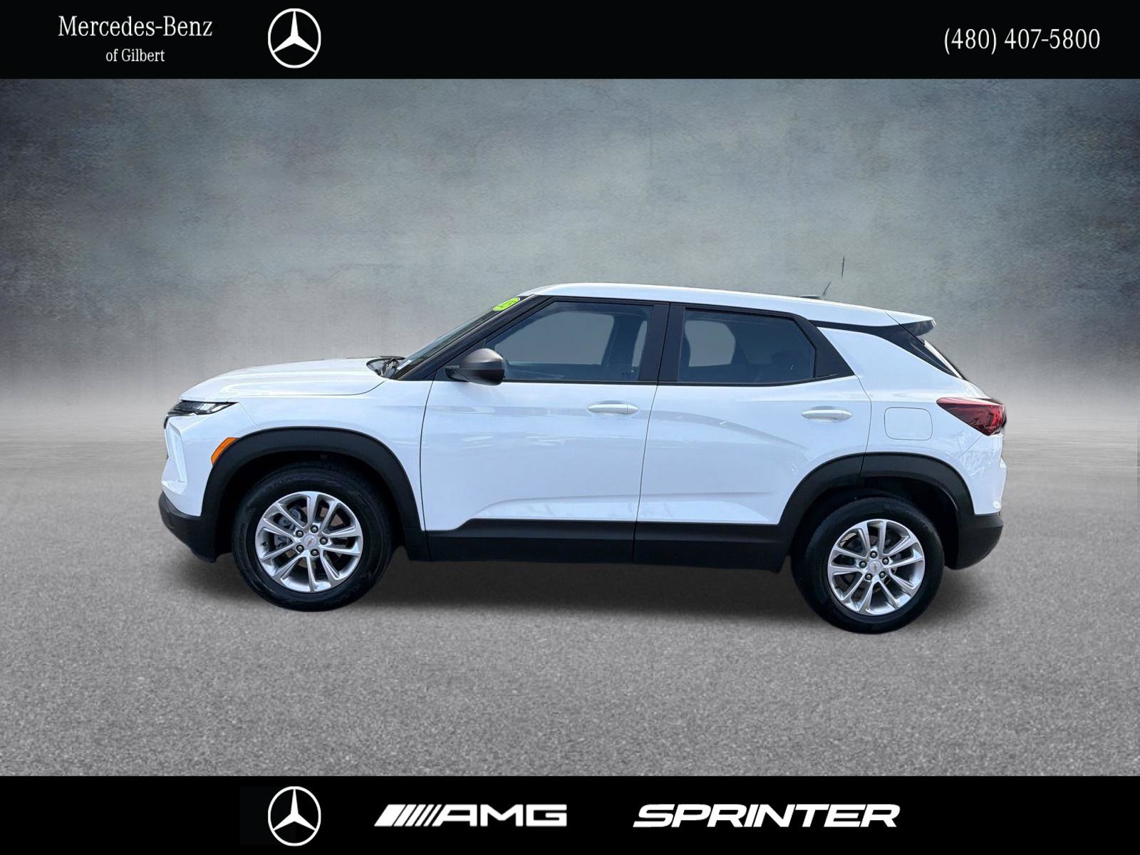 Used 2025 Chevrolet TrailBlazer LS FWD image 2
