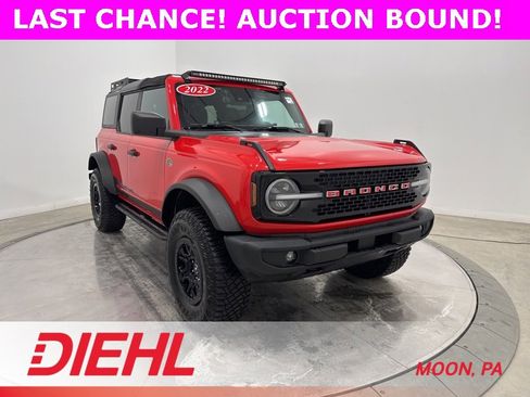 Used 2022 Ford Bronco Wildtrak image 1