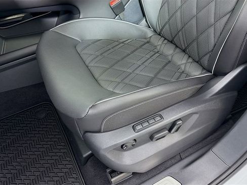 New 2026 Volkswagen Atlas SEL Premium R-Line image 19