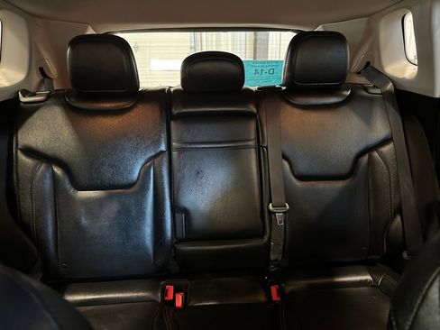 Used 2018 Jeep Compass Limited w/ Navigation Group image 31